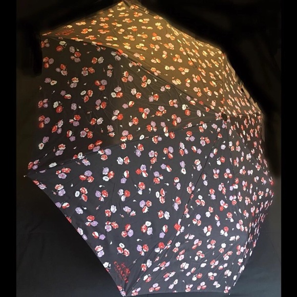 ᴄᴏᴀᴄʜ ʙʟᴀᴄᴋ ғʟᴏʀᴀʟ ʀᴇᴛʀᴀᴄᴛᴀʙʟᴇ ᴜᴍʙʀᴇʟʟᴀ - Picture 5 of 8